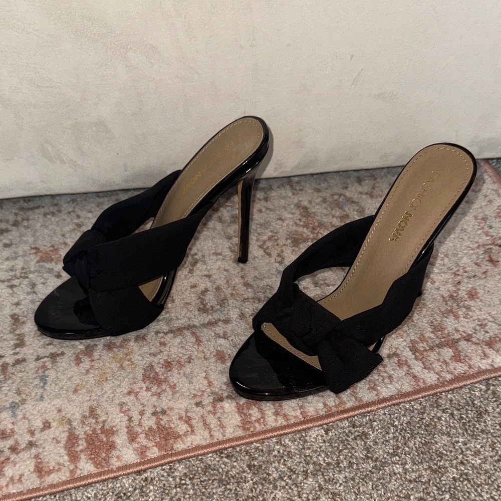 Fashion Nova Black Heels with Bow Accent